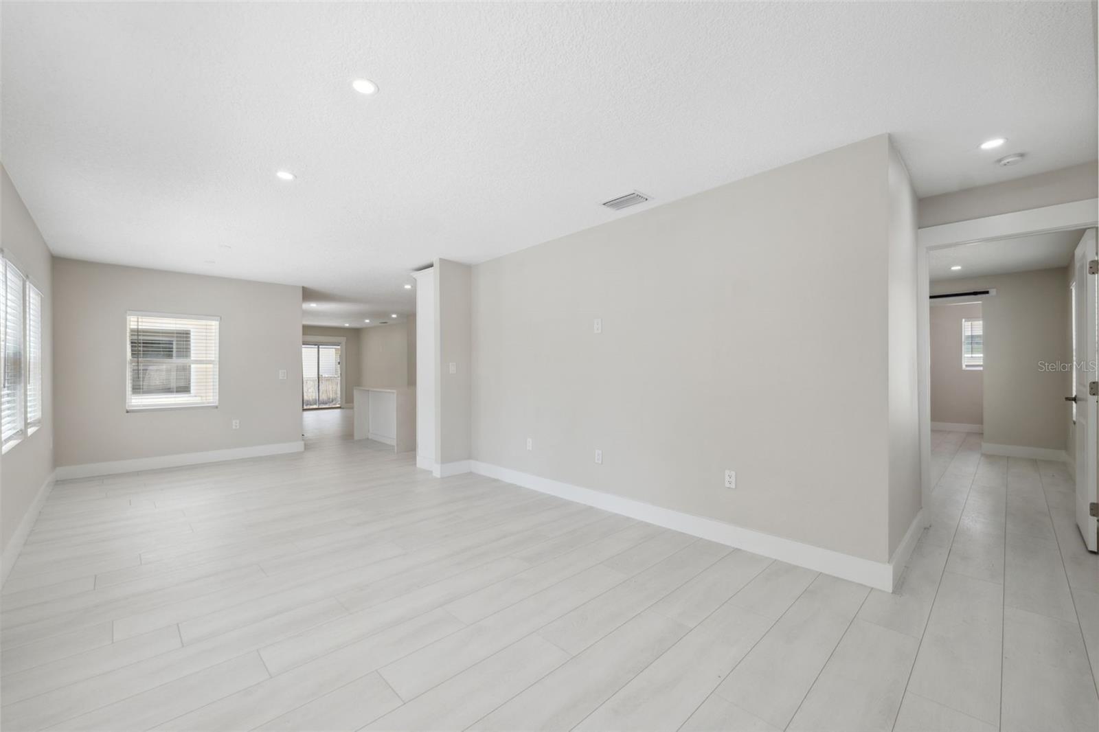 7313 8TH AVE N, ST PETERSBURG, FL, 33710