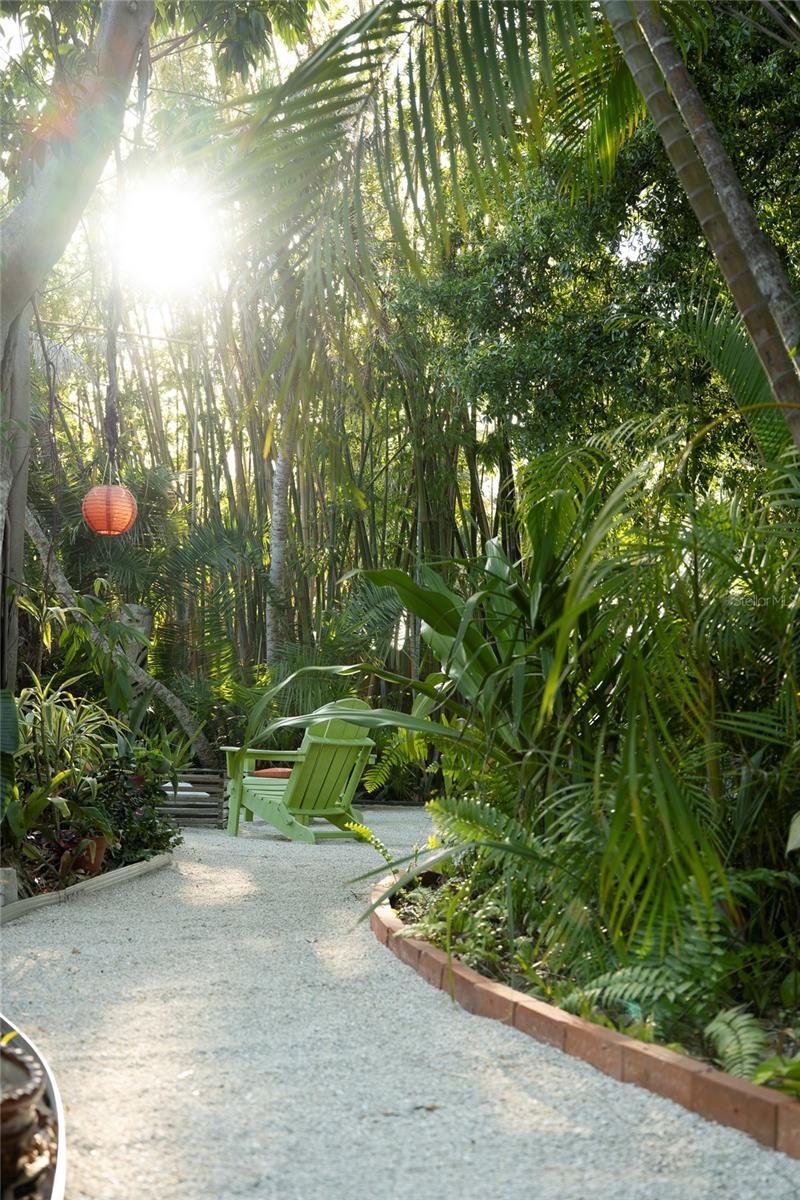 313 PALMETTO RD W, NOKOMIS, FL, 34275
