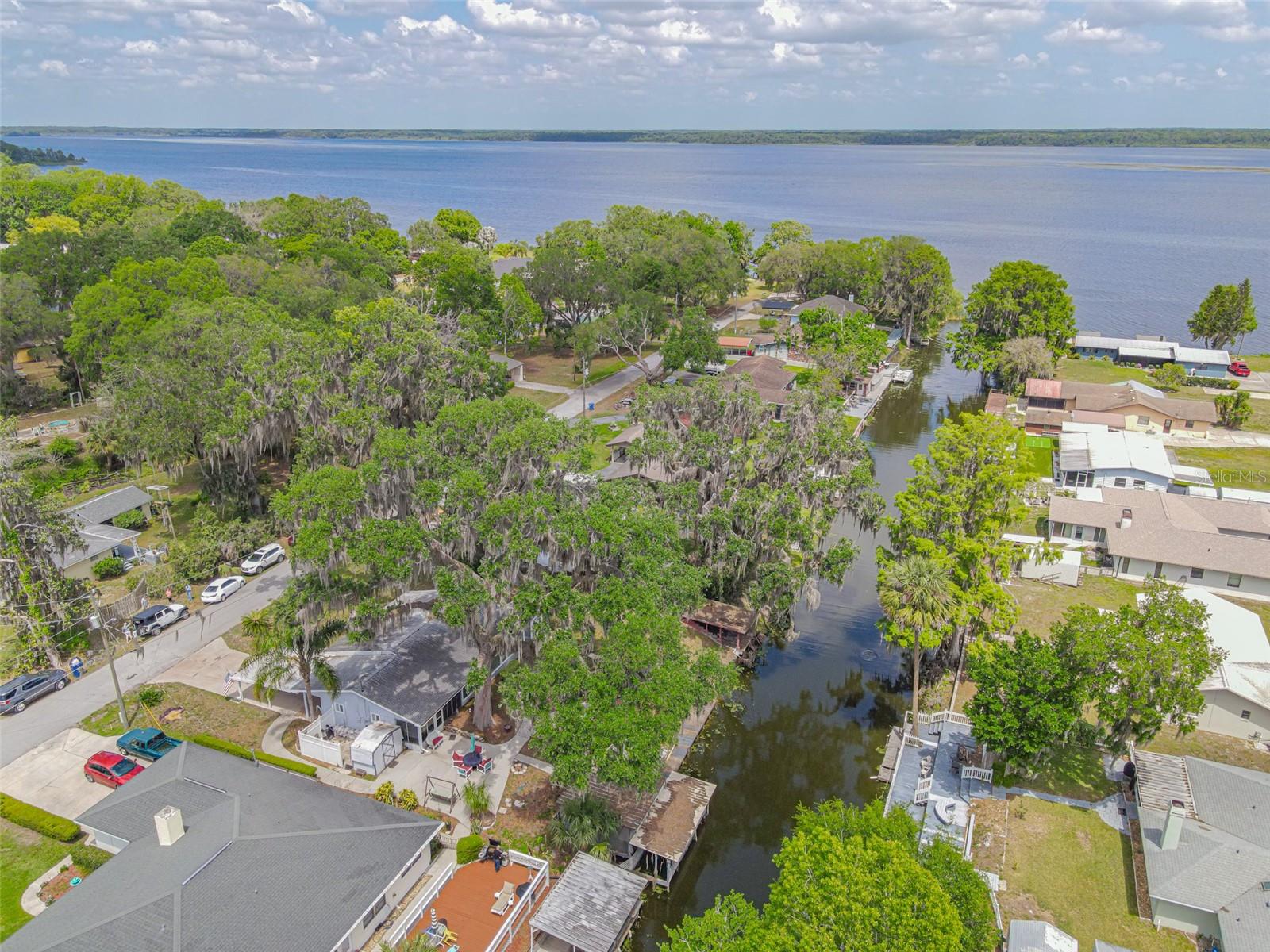 2529 CR 448, LAKE PANASOFFKEE, FL, 33538