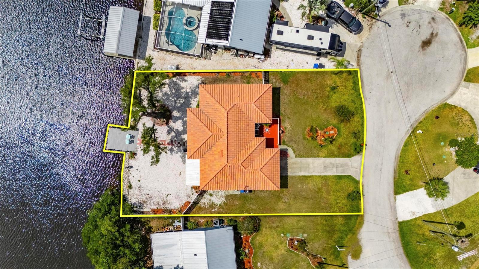 105 6TH ST NW, RUSKIN, FL, 33570