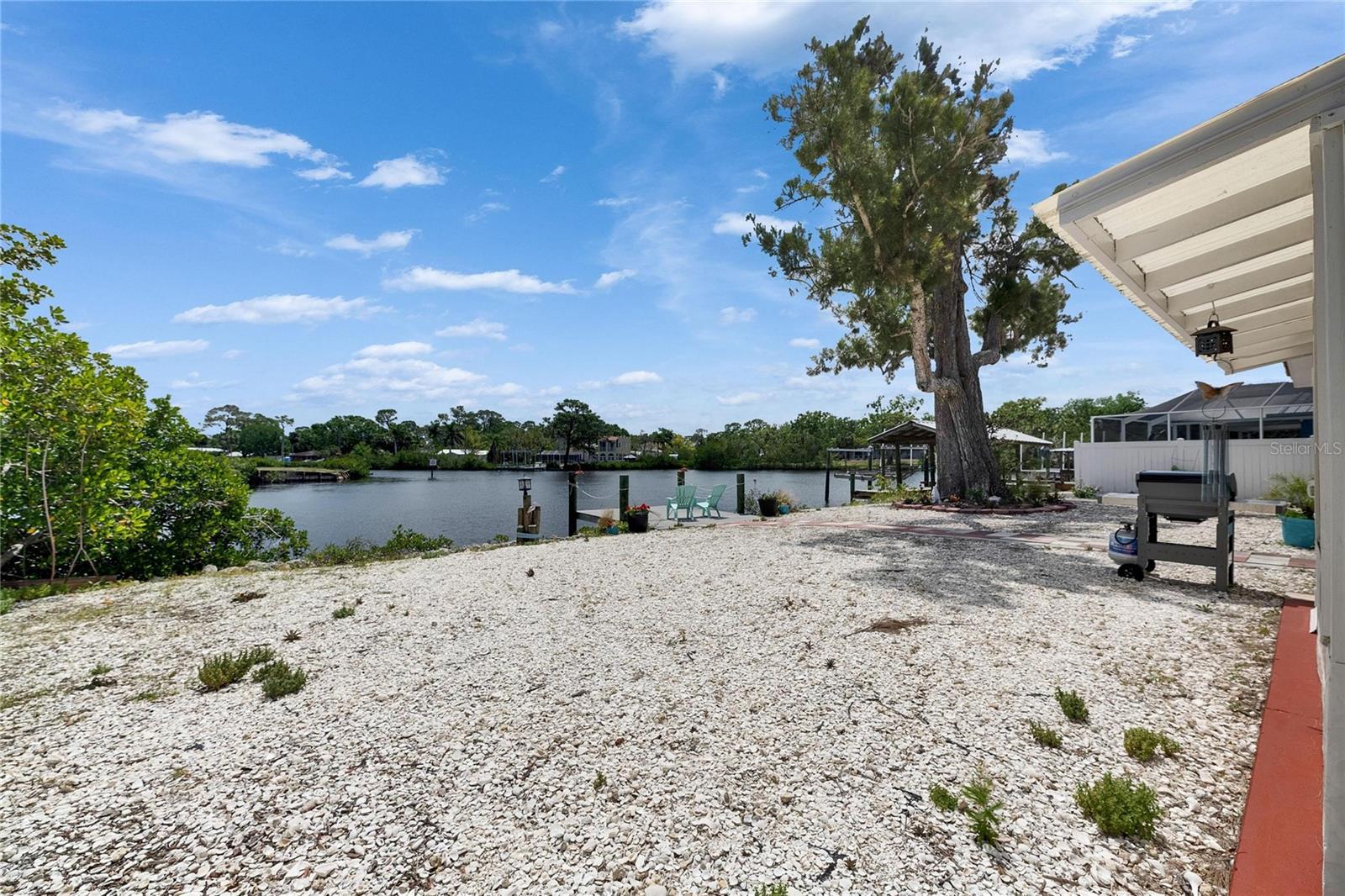 105 6TH ST NW, RUSKIN, FL, 33570