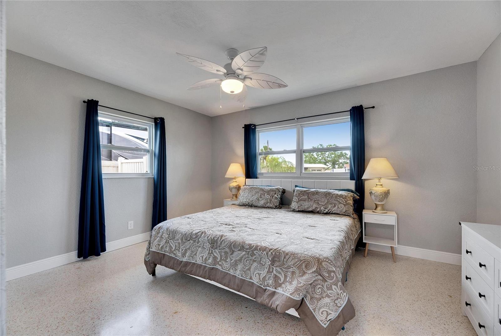 105 6TH ST NW, RUSKIN, FL, 33570