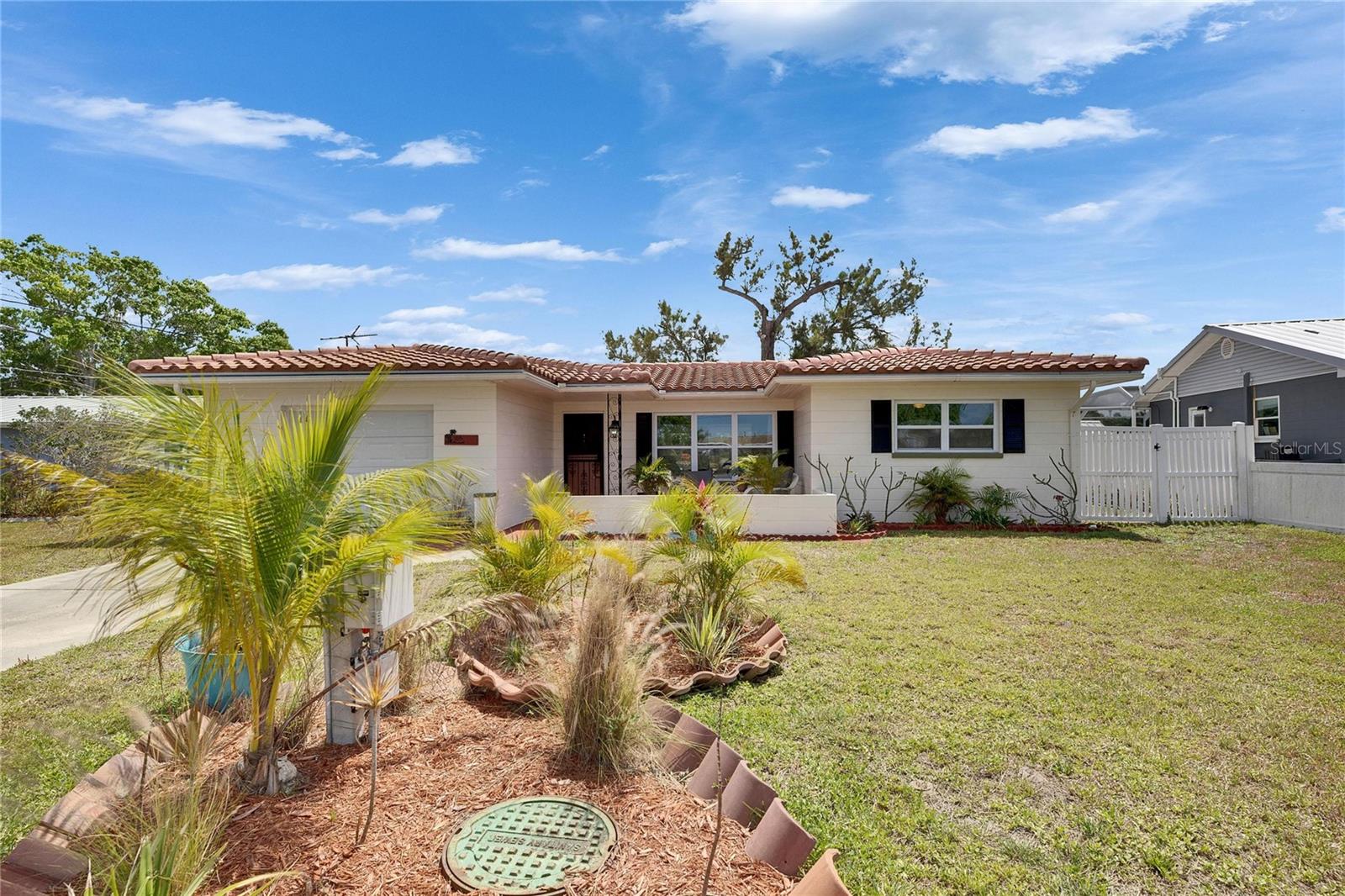 105 6TH ST NW, RUSKIN, FL, 33570