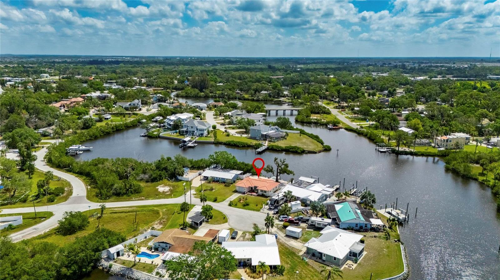 105 6TH ST NW, RUSKIN, FL, 33570