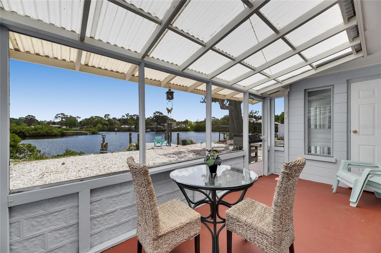 105 6TH ST NW, RUSKIN, FL, 33570