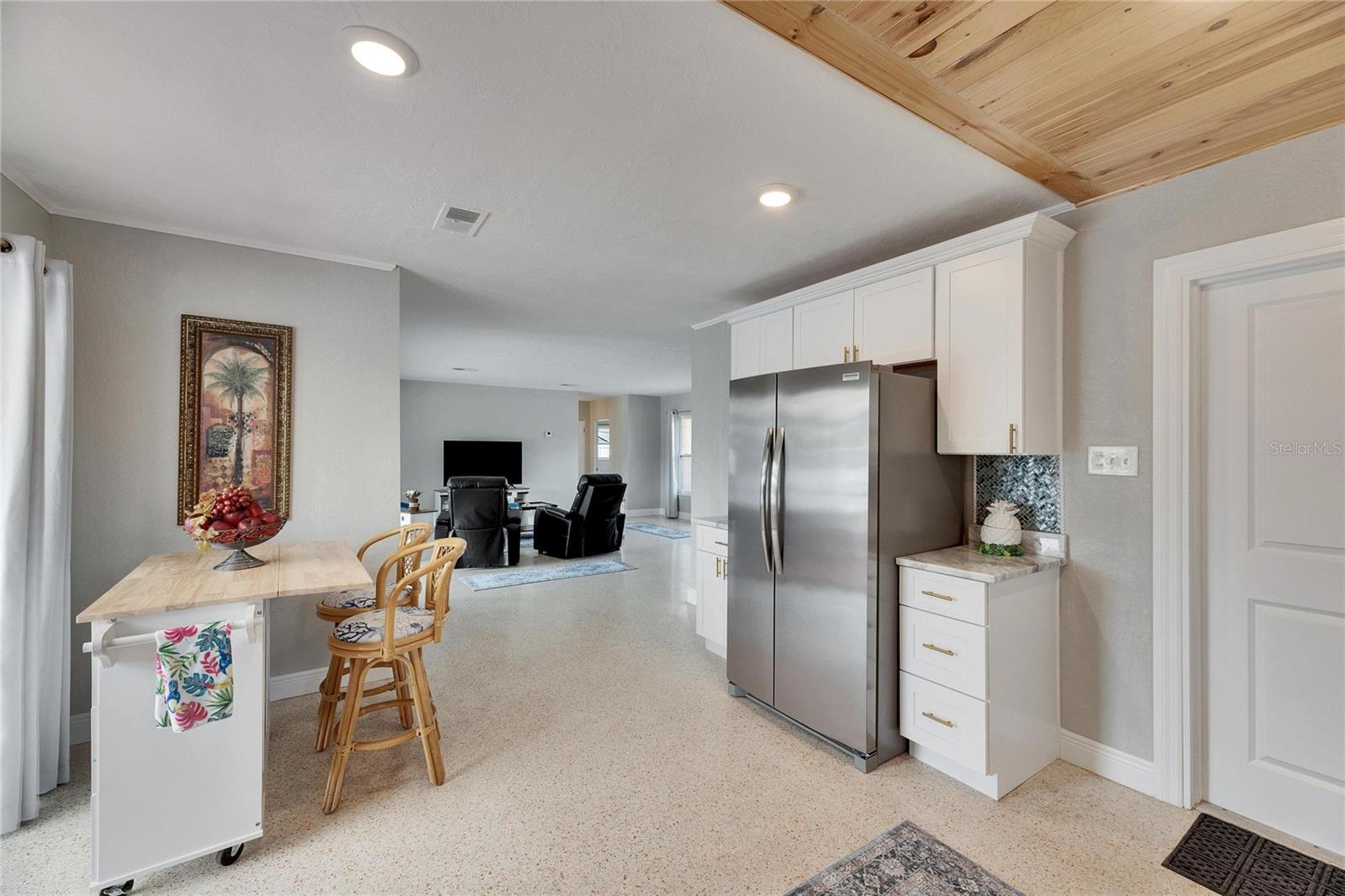 105 6TH ST NW, RUSKIN, FL, 33570