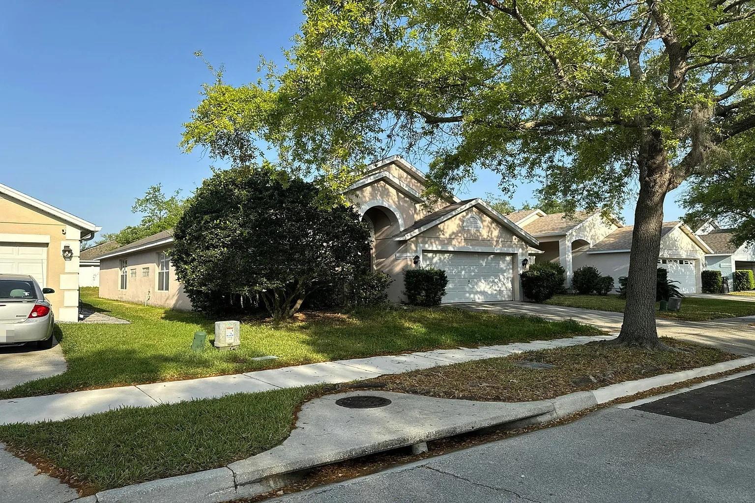 5742 ESSEX ISLE DR, ORLANDO, FL, 32829