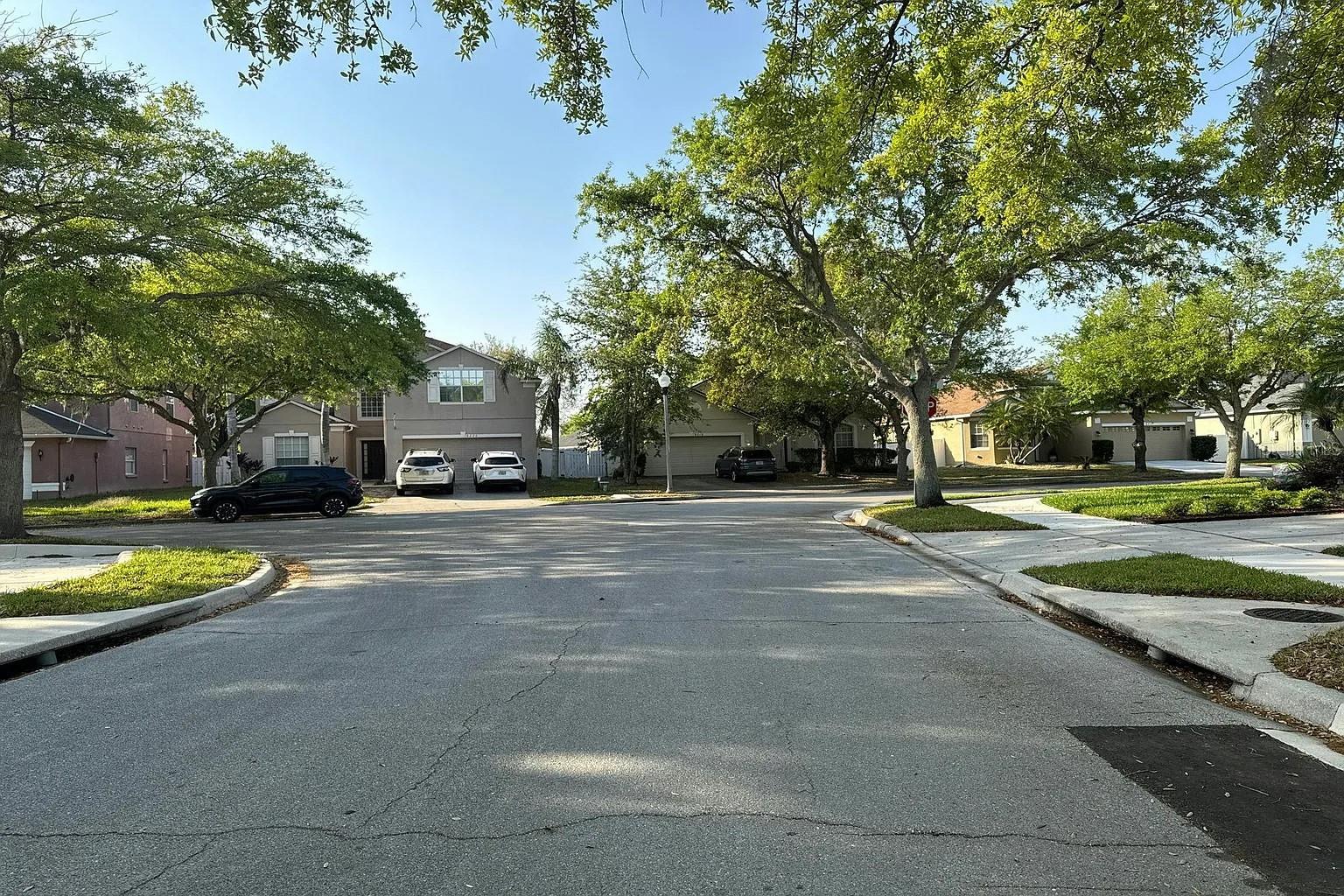 5742 ESSEX ISLE DR, ORLANDO, FL, 32829