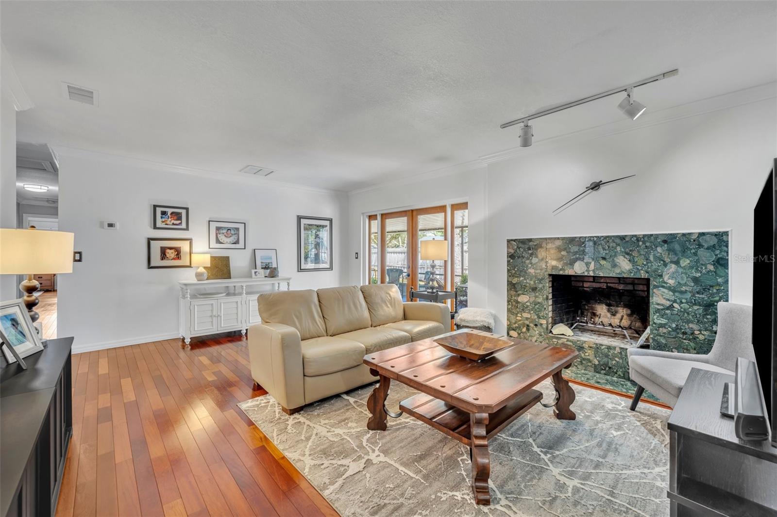 401 SANFORD AVE, LONGWOOD, FL, 32750