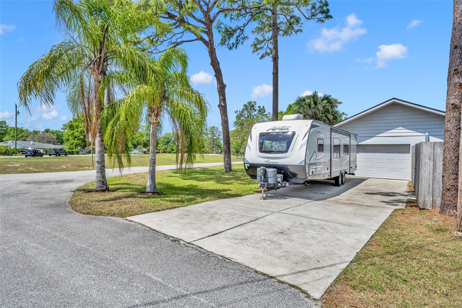 401 SANFORD AVE, LONGWOOD, FL, 32750