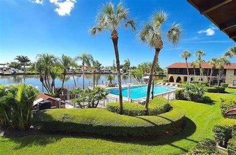 540 PLAZA SEVILLE CT #74, TREASURE ISLAND, FL, 33706