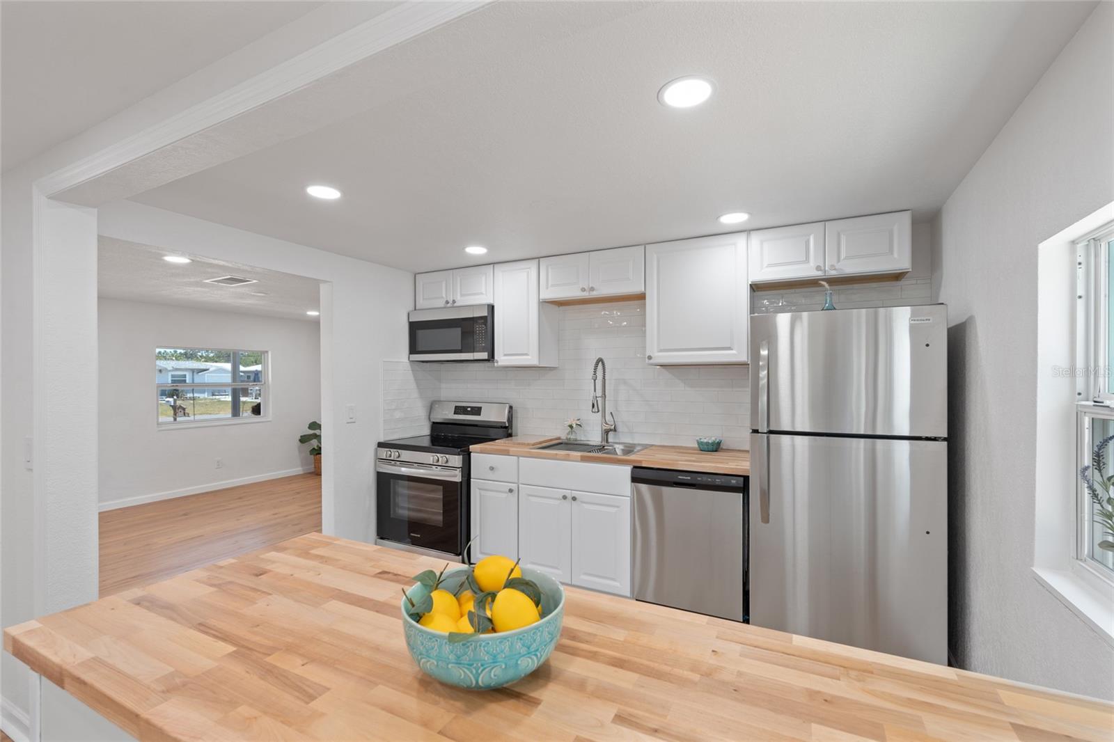 4550 53RD AVE N, ST PETERSBURG, FL, 33714