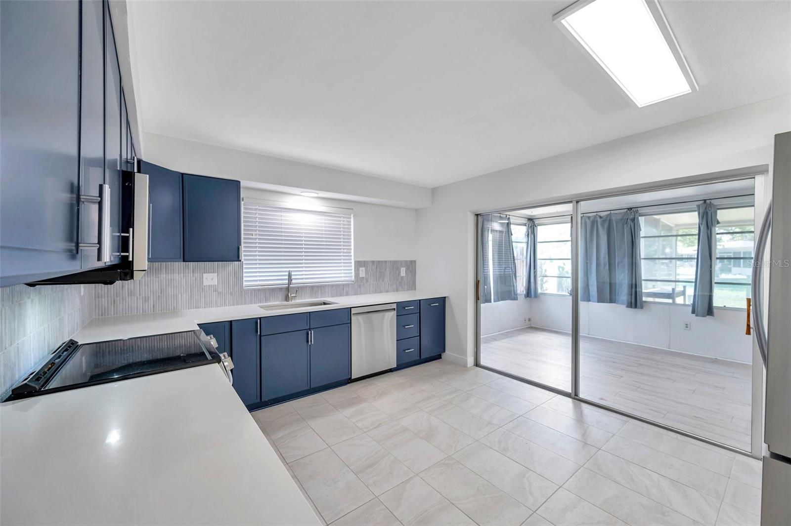 2049 HILLWOOD DR, CLEARWATER, FL, 33763
