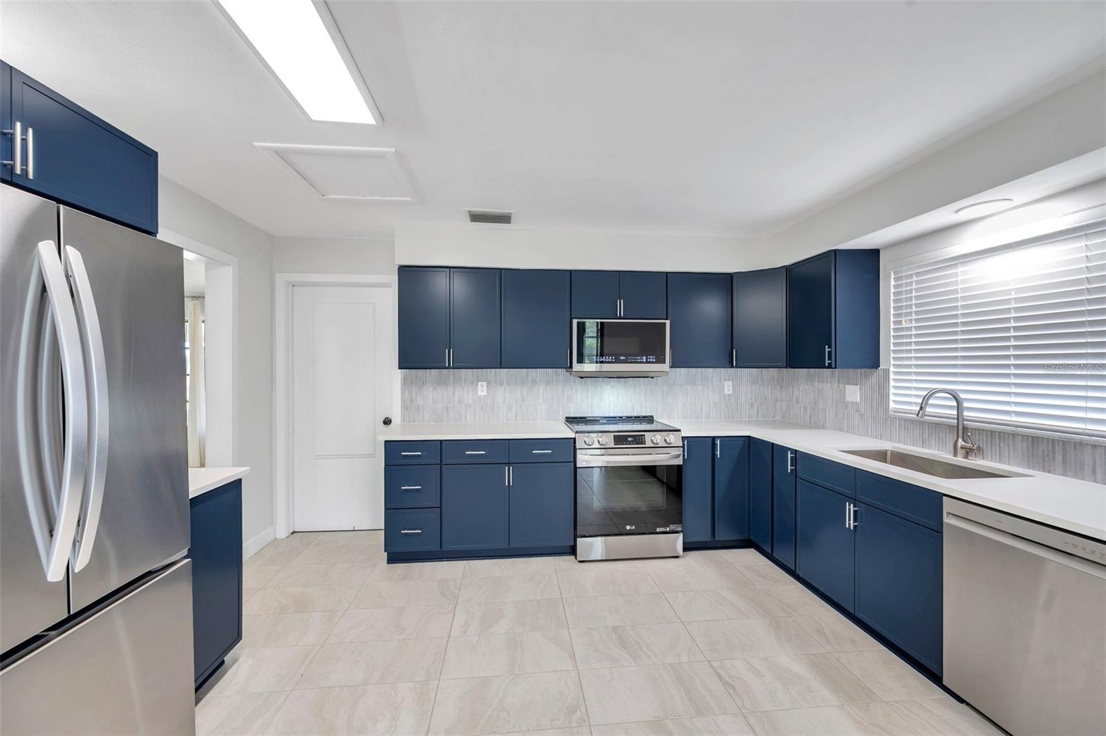 2049 HILLWOOD DR, CLEARWATER, FL, 33763