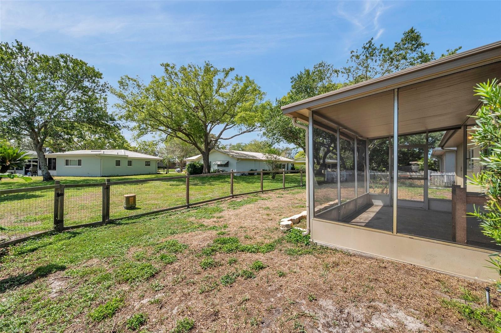 2049 HILLWOOD DR, CLEARWATER, FL, 33763