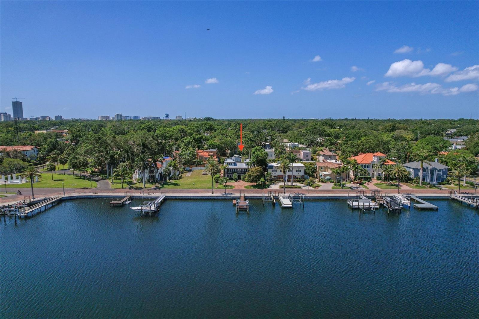 2320 COFFEE POT BLVD NE, ST PETERSBURG, FL, 33704