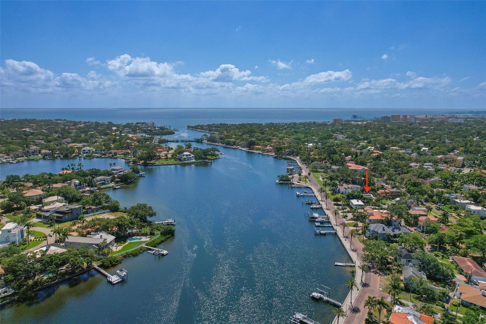 2320 COFFEE POT BLVD NE, ST PETERSBURG, FL, 33704
