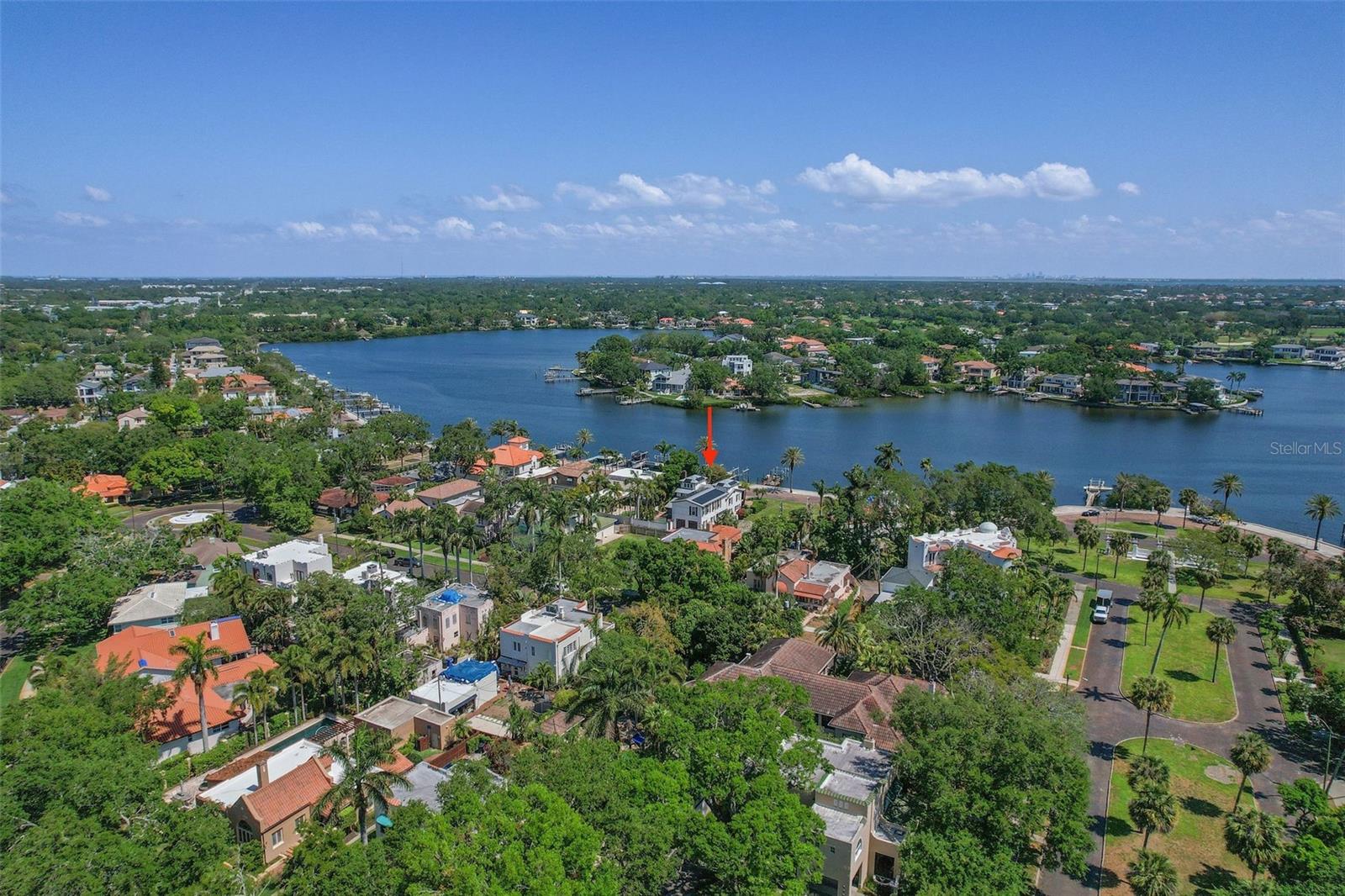 2320 COFFEE POT BLVD NE, ST PETERSBURG, FL, 33704