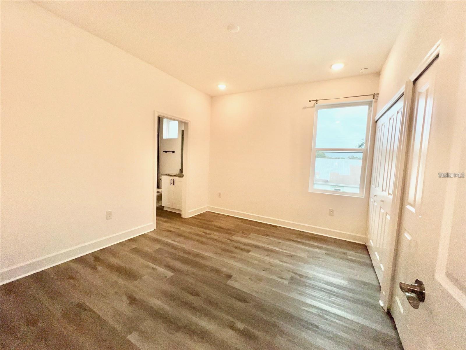 2613 E 23RD AVE #1/2, TAMPA, FL, 33605