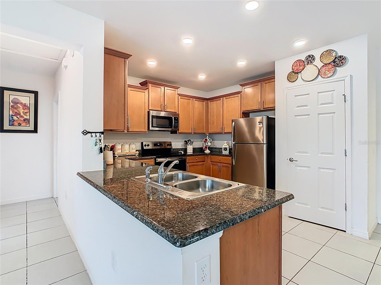 332 BLUE LAKE CIR, KISSIMMEE, FL, 34758