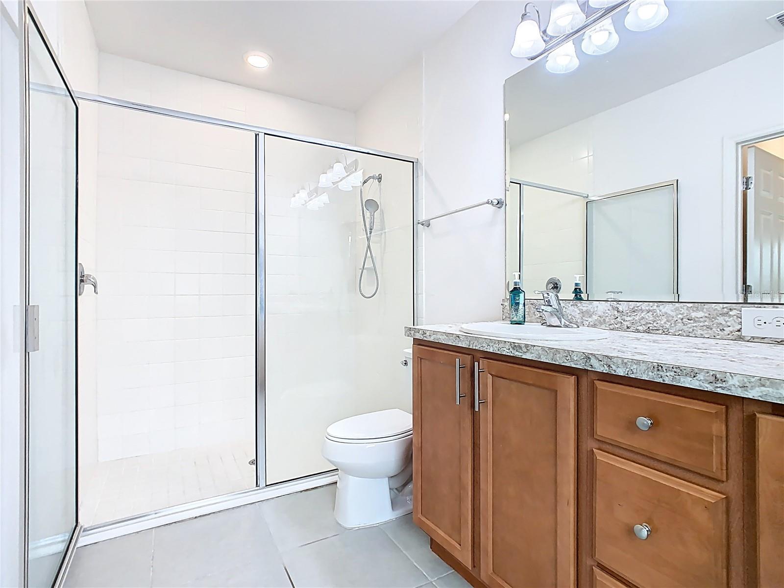 332 BLUE LAKE CIR, KISSIMMEE, FL, 34758