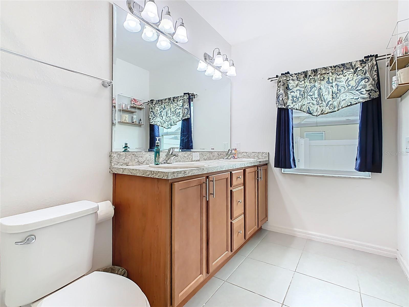 332 BLUE LAKE CIR, KISSIMMEE, FL, 34758