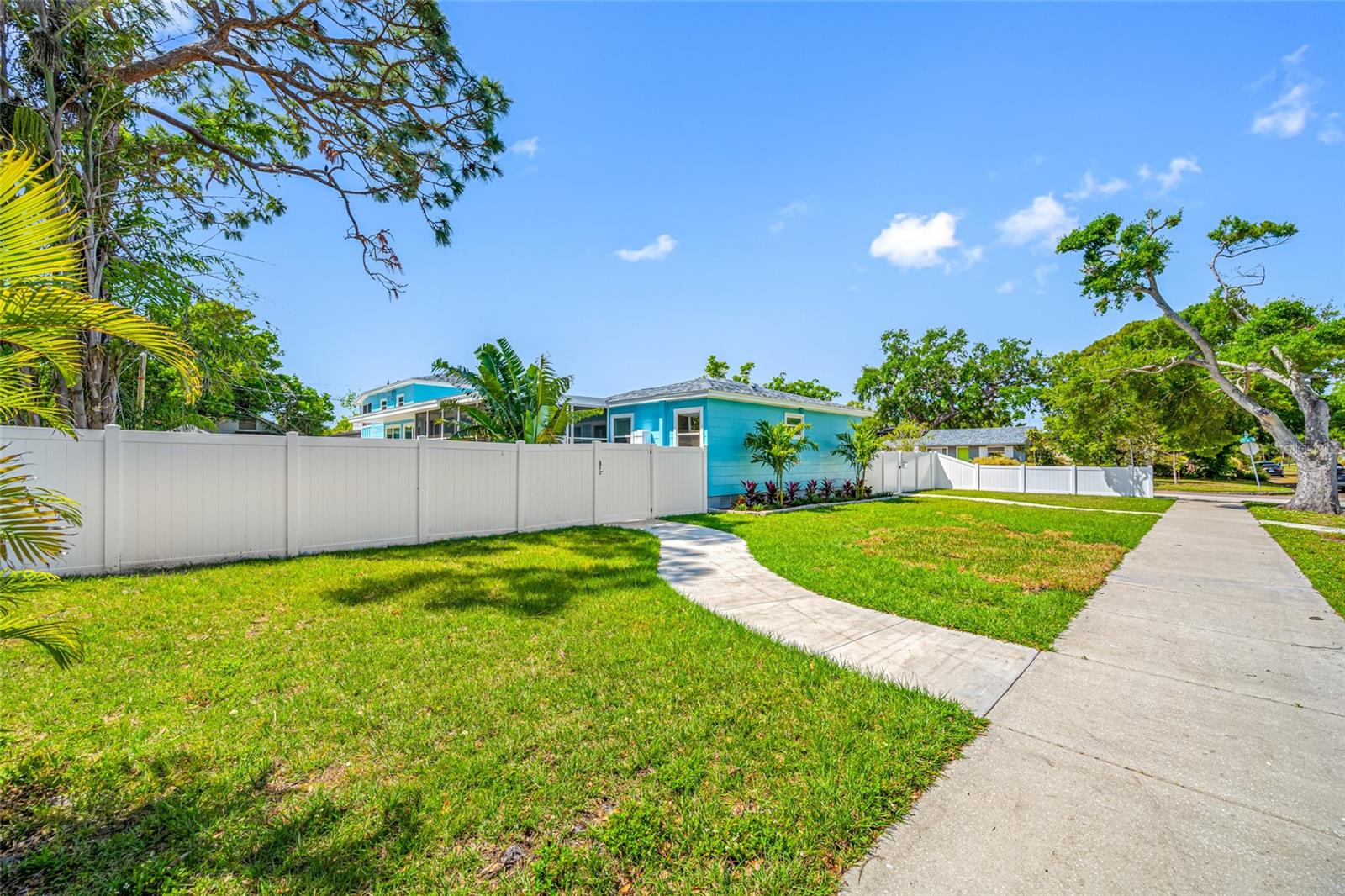 255 37TH ST N, ST PETERSBURG, FL, 33713