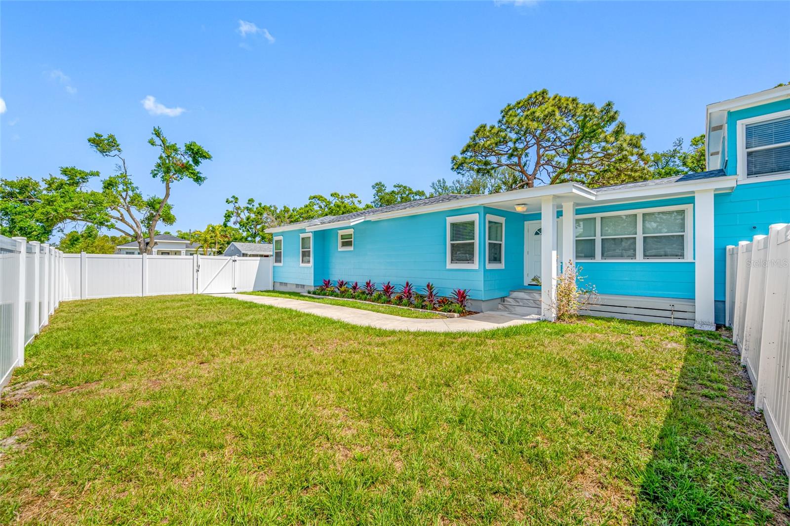 255 37TH ST N, ST PETERSBURG, FL, 33713