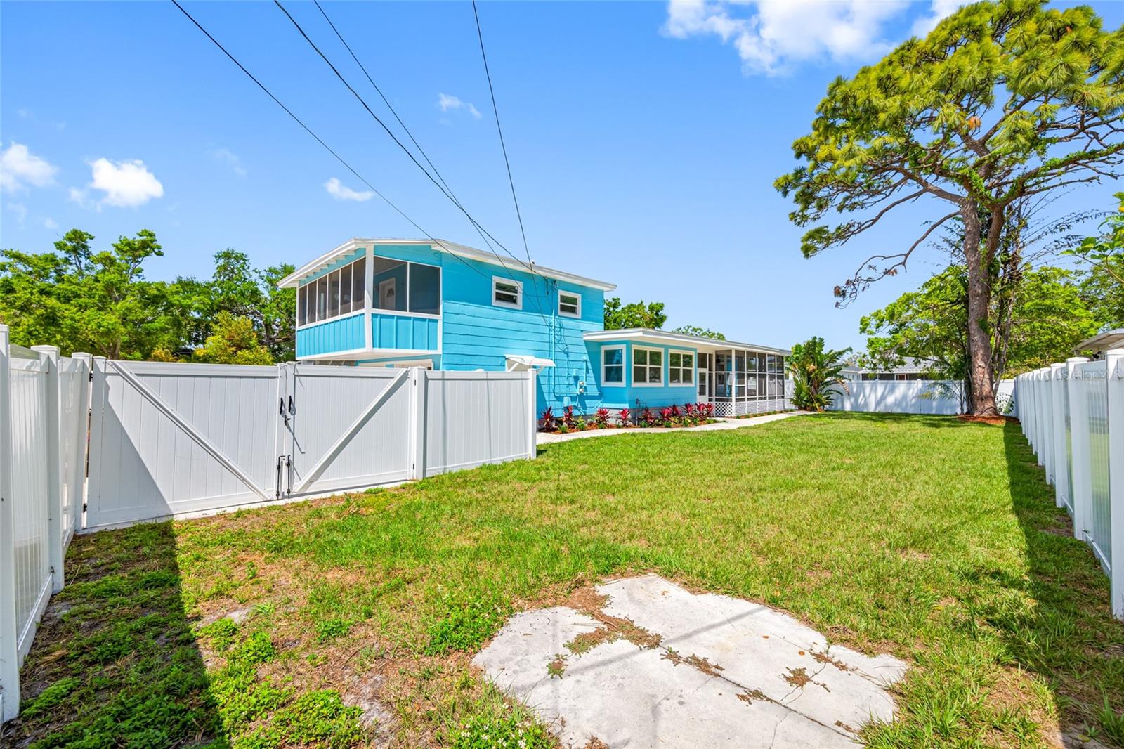 255 37TH ST N, ST PETERSBURG, FL, 33713