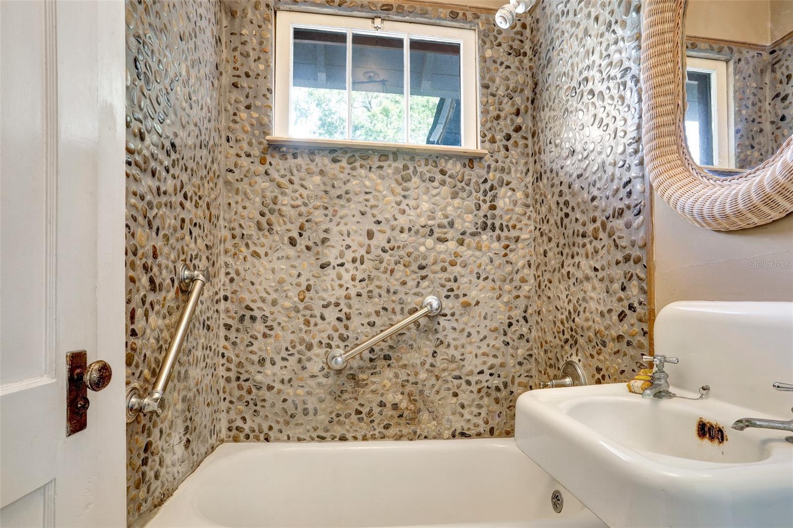 417 NE 4TH AVENUE, GAINESVILLE, FL, 32601