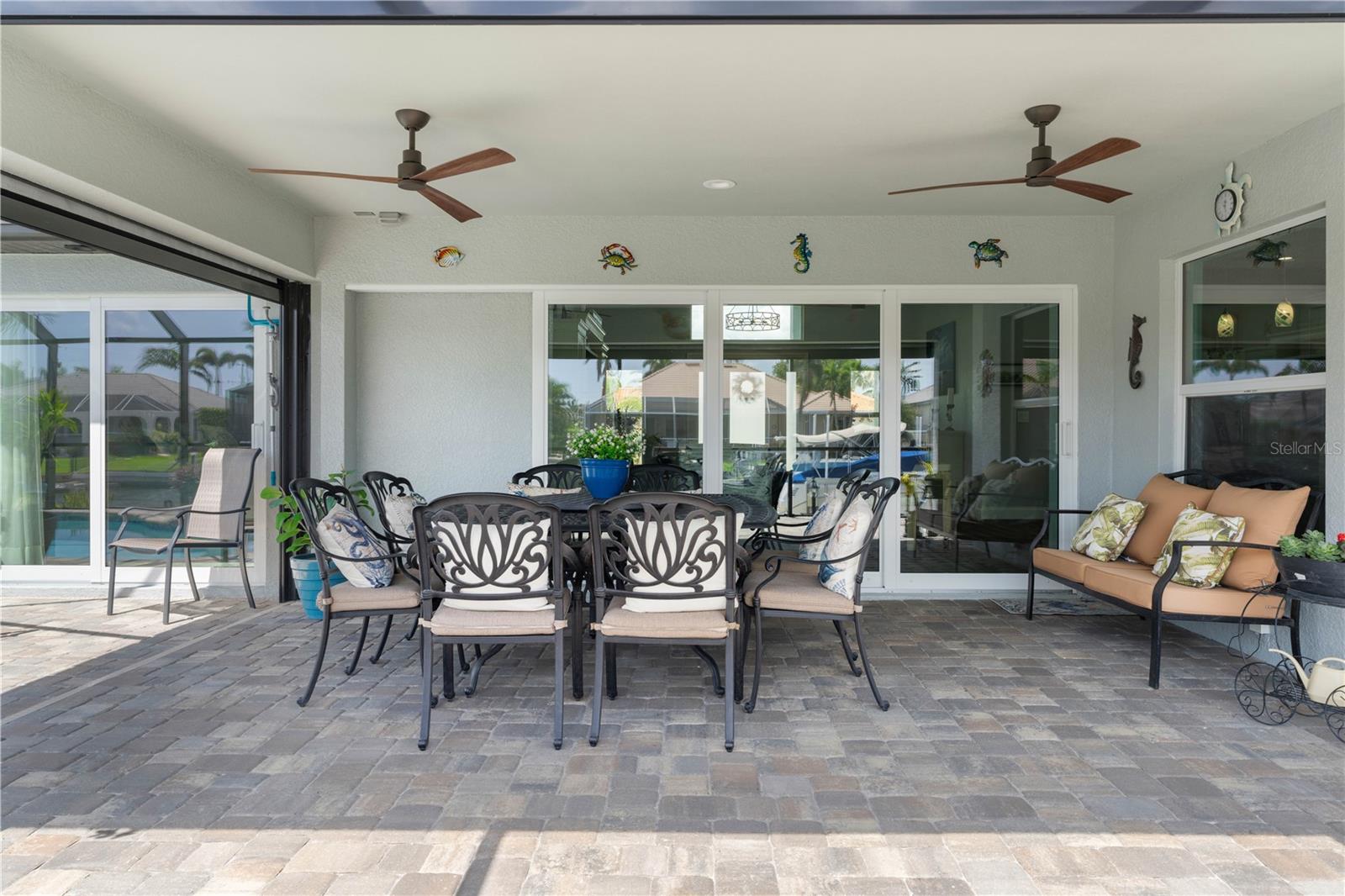 571 PORT BENDRES DR, PUNTA GORDA, FL, 33950