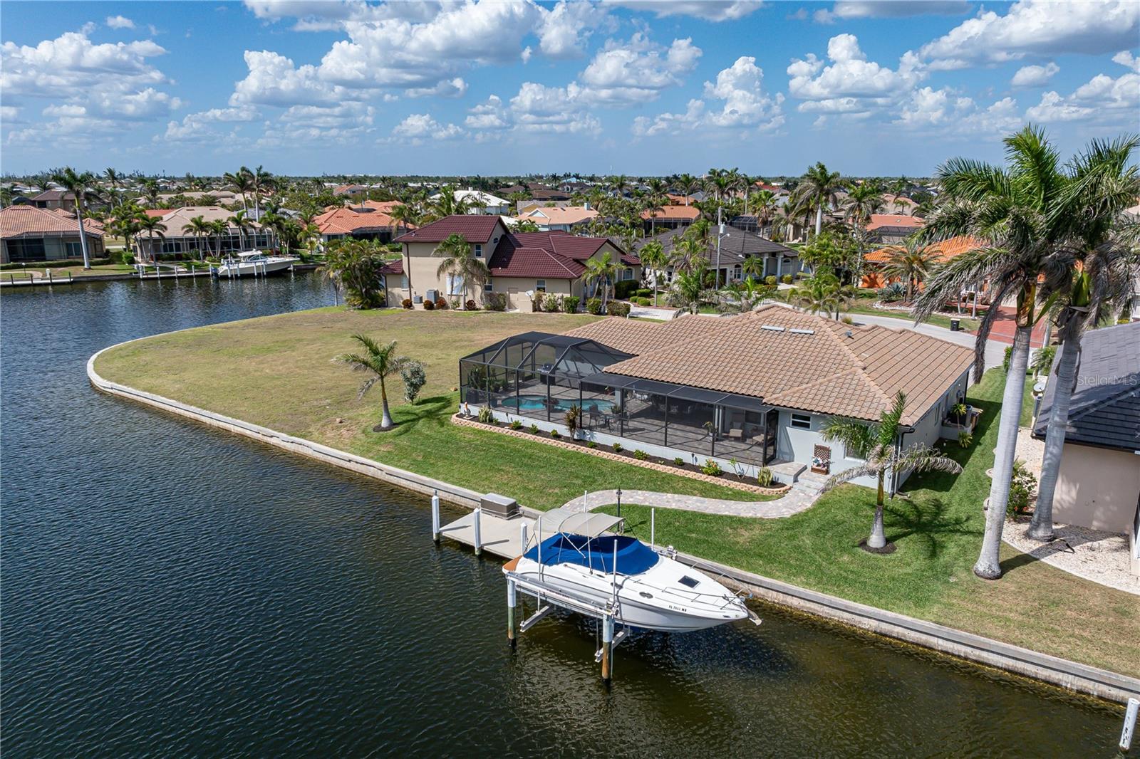 571 PORT BENDRES DR, PUNTA GORDA, FL, 33950