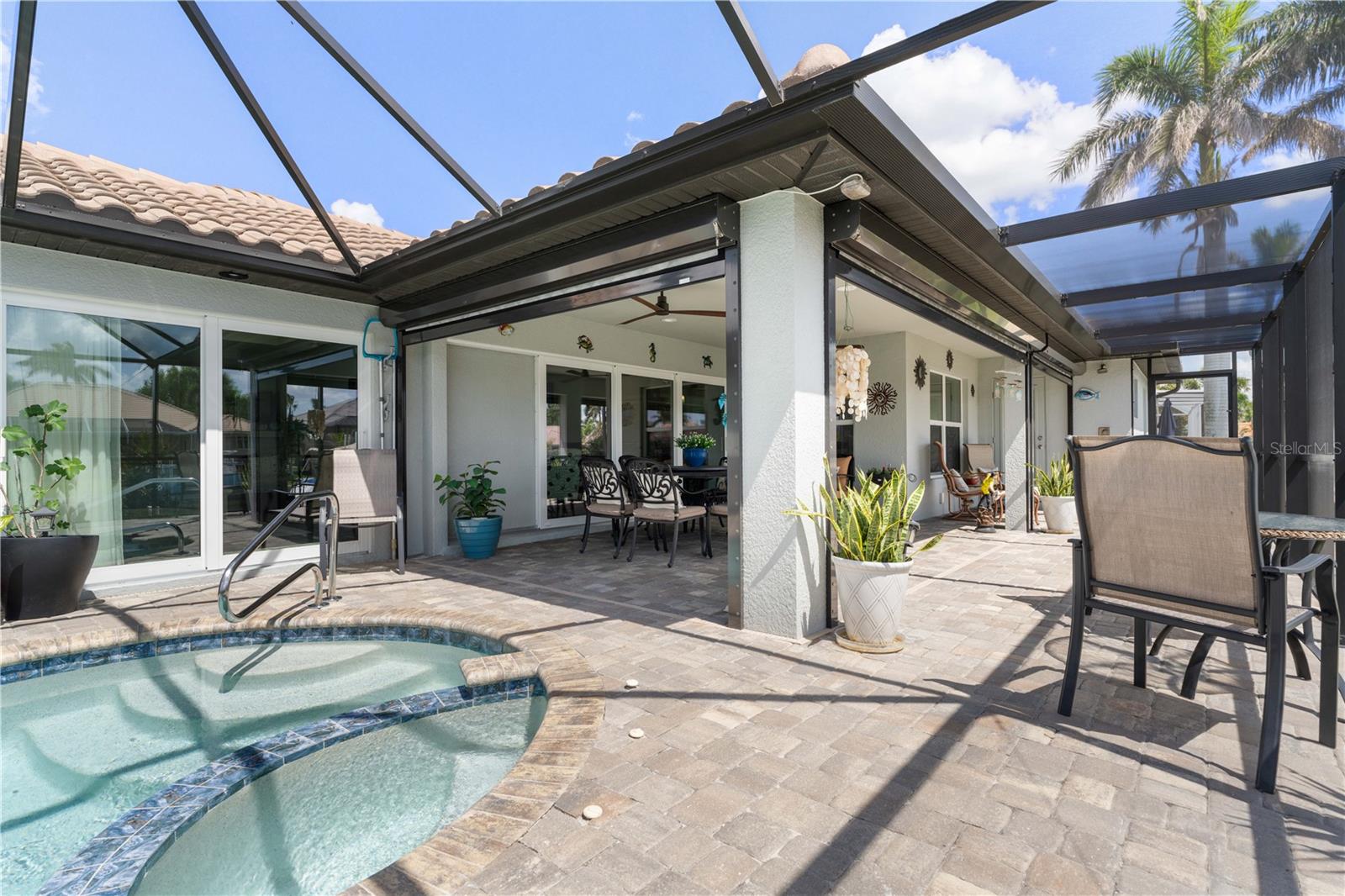 571 PORT BENDRES DR, PUNTA GORDA, FL, 33950