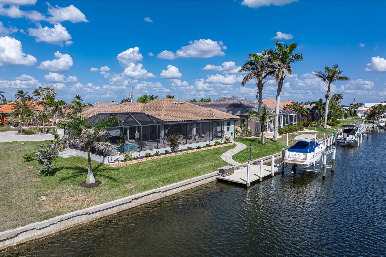 571 PORT BENDRES DR, PUNTA GORDA, FL, 33950