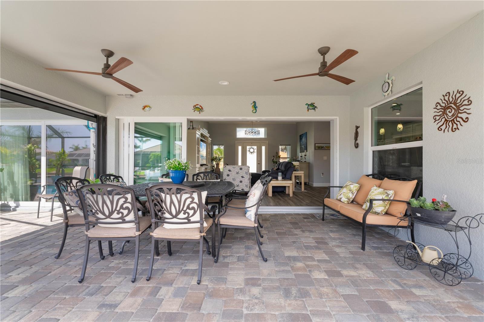 571 PORT BENDRES DR, PUNTA GORDA, FL, 33950