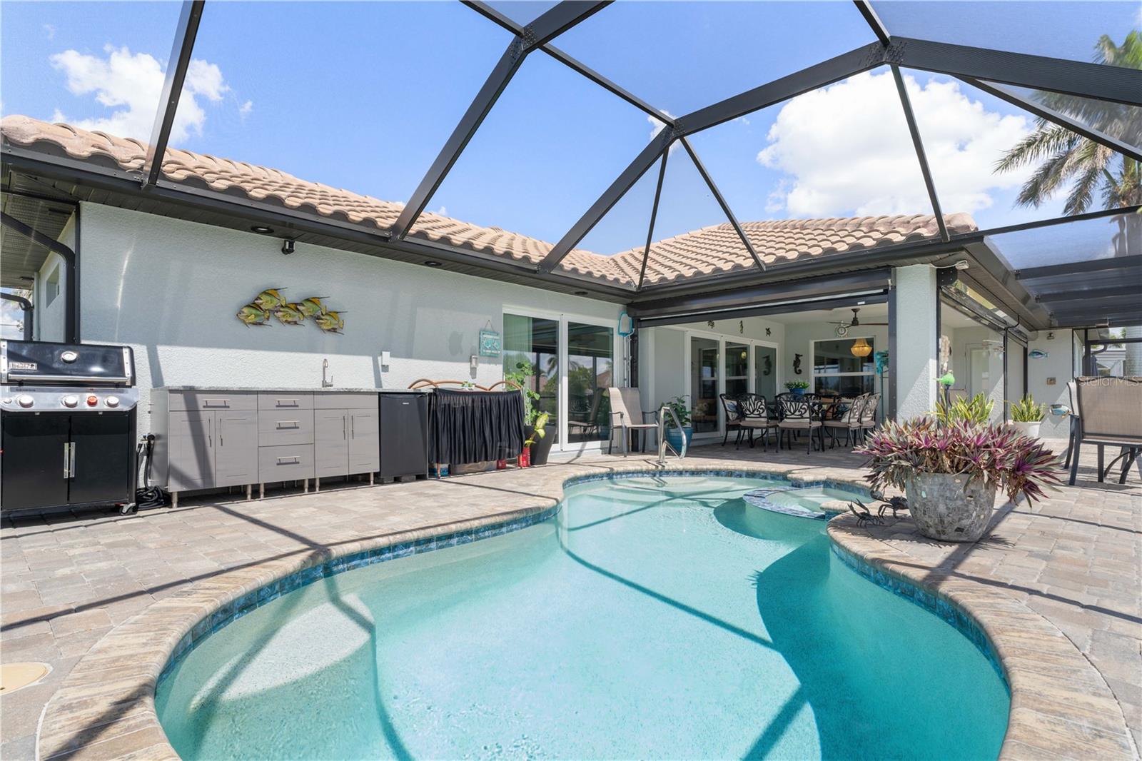 571 PORT BENDRES DR, PUNTA GORDA, FL, 33950