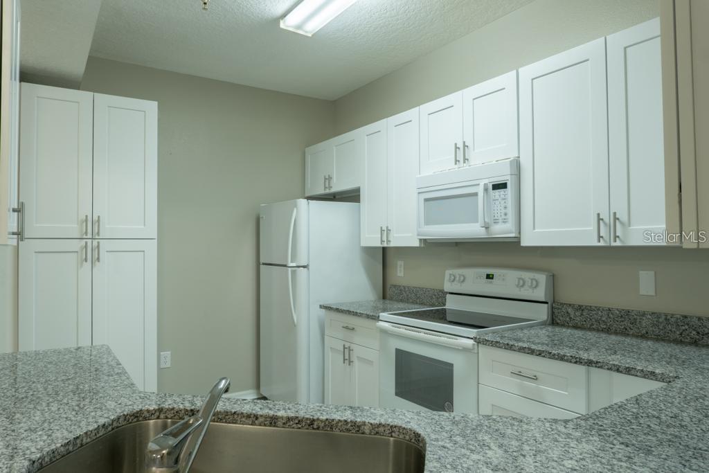 5560 METROWEST BLVD NW #106, ORLANDO, FL, 32811