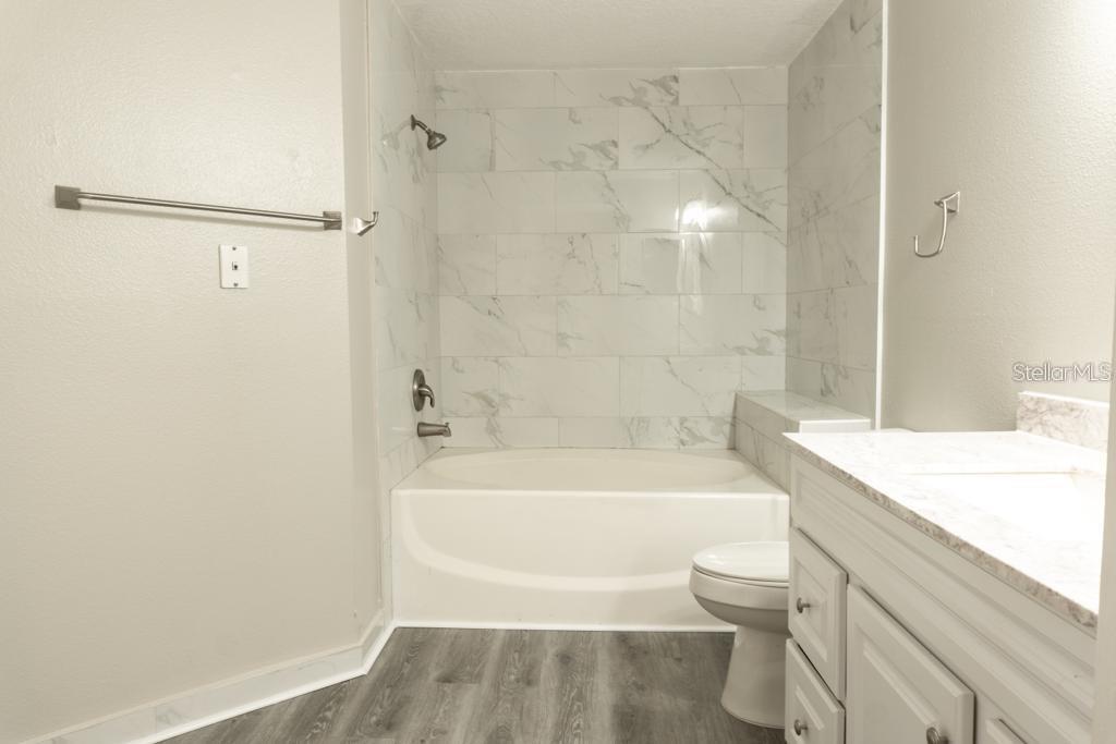 5560 METROWEST BLVD NW #106, ORLANDO, FL, 32811