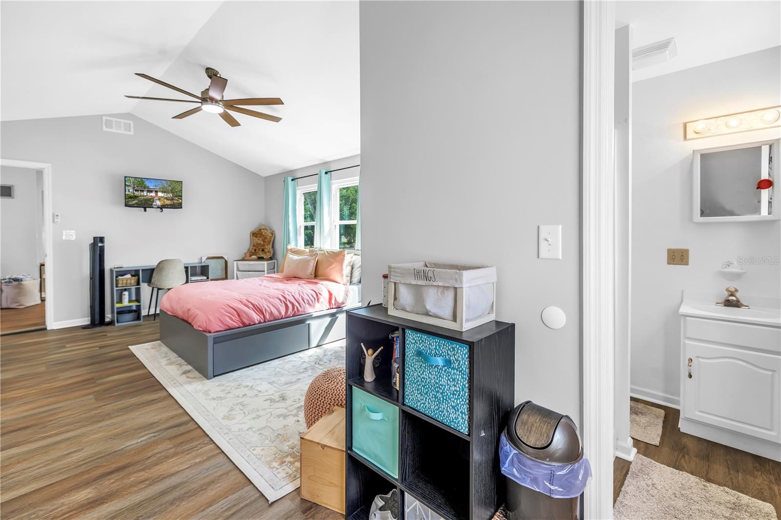 500 39TH AVE N, ST PETERSBURG, FL, 33703