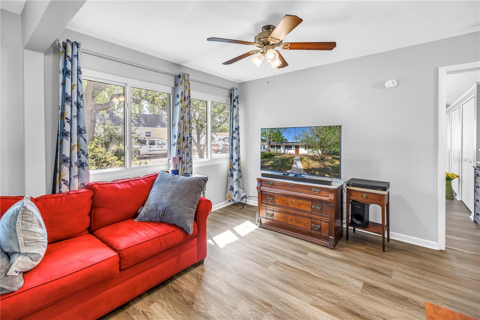 500 39TH AVE N, ST PETERSBURG, FL, 33703