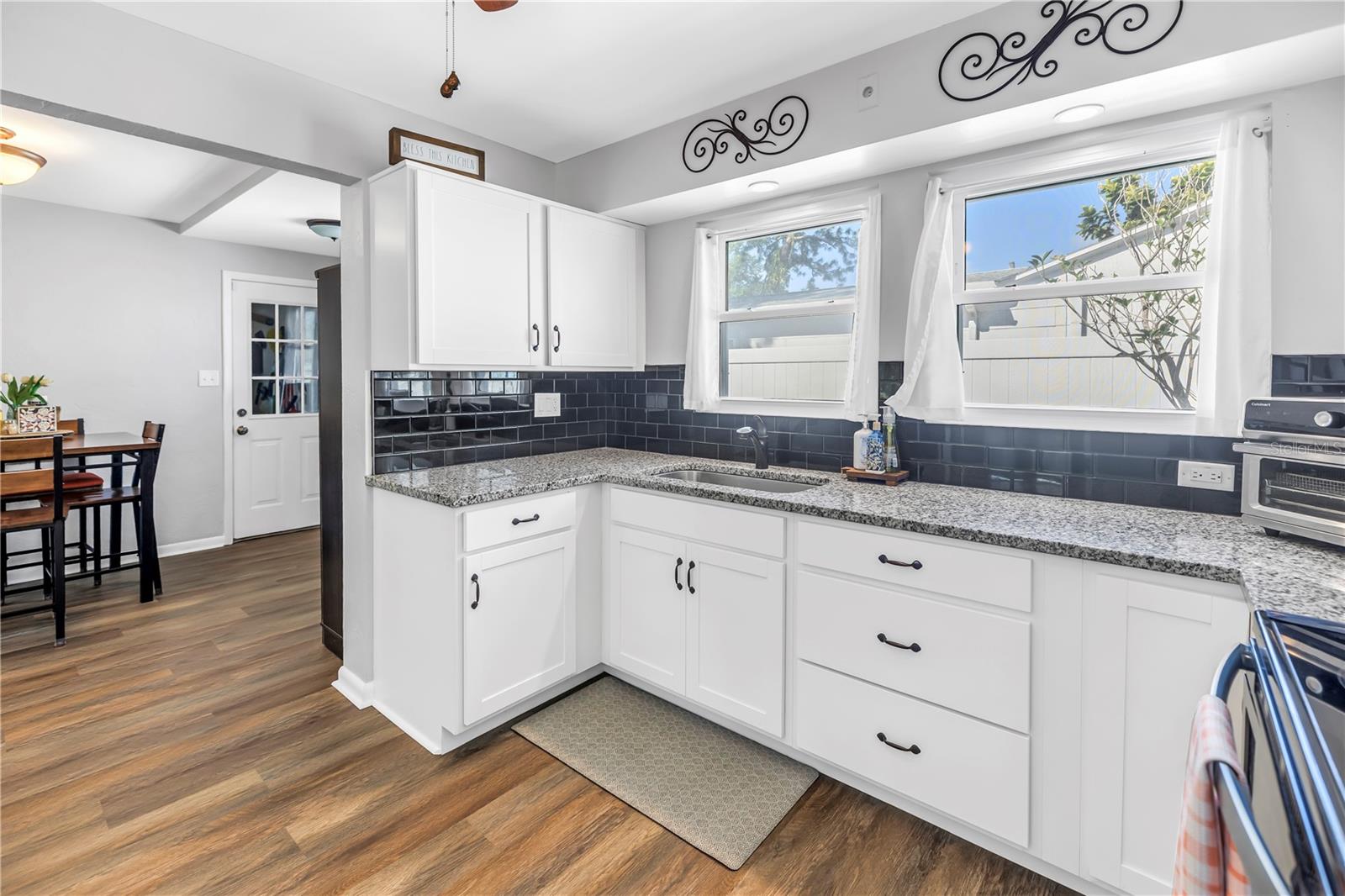 500 39TH AVE N, ST PETERSBURG, FL, 33703