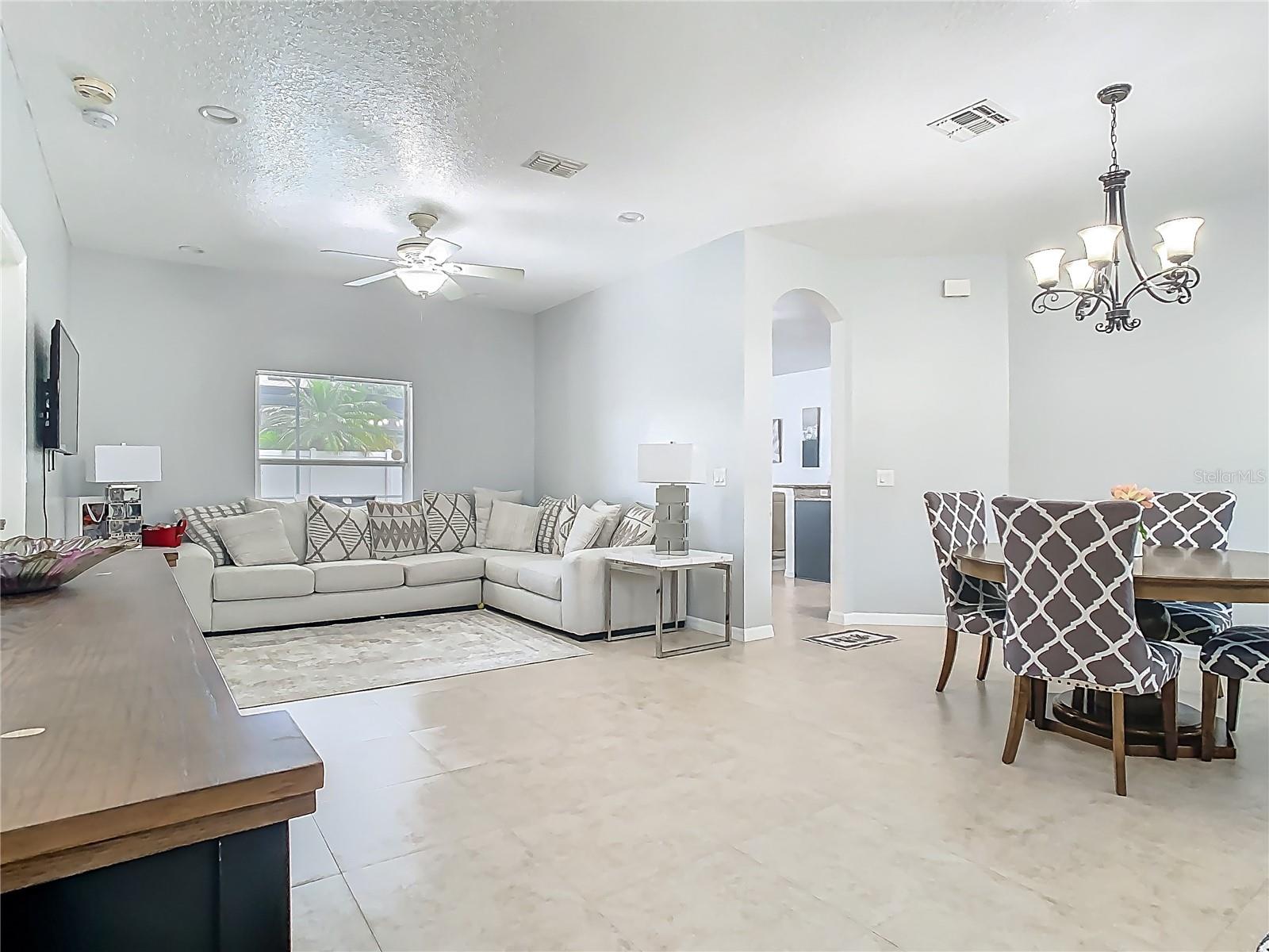 610 CAREY WAY, ORLANDO, FL, 32825
