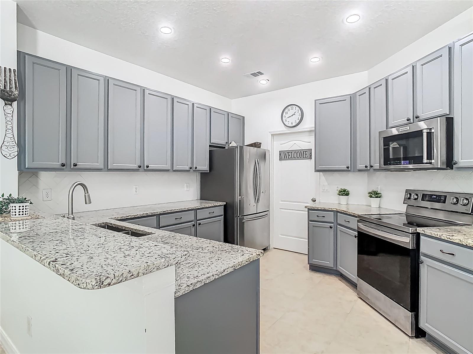610 CAREY WAY, ORLANDO, FL, 32825