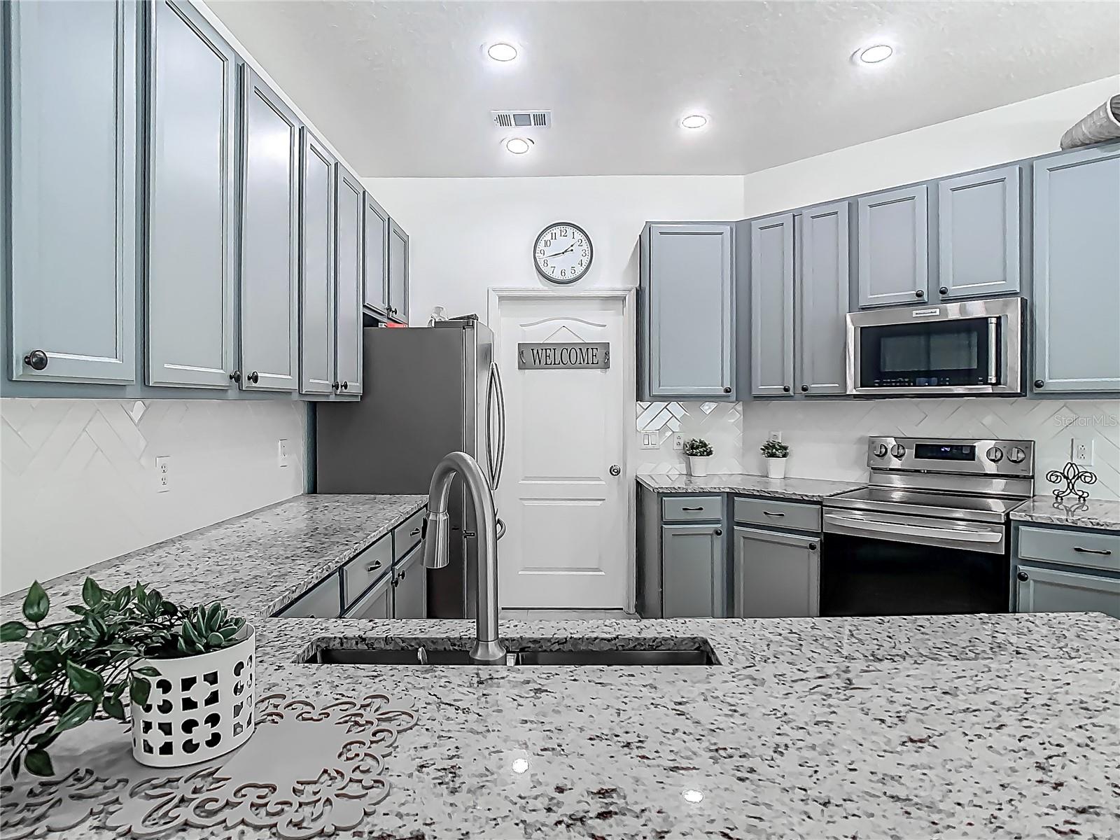610 CAREY WAY, ORLANDO, FL, 32825