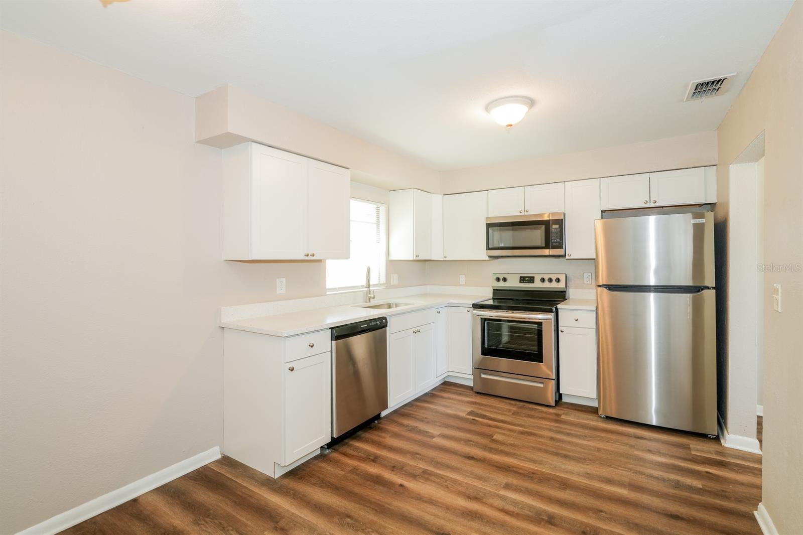 1602 E NEW ORLEANS AVE, TAMPA, FL, 33610