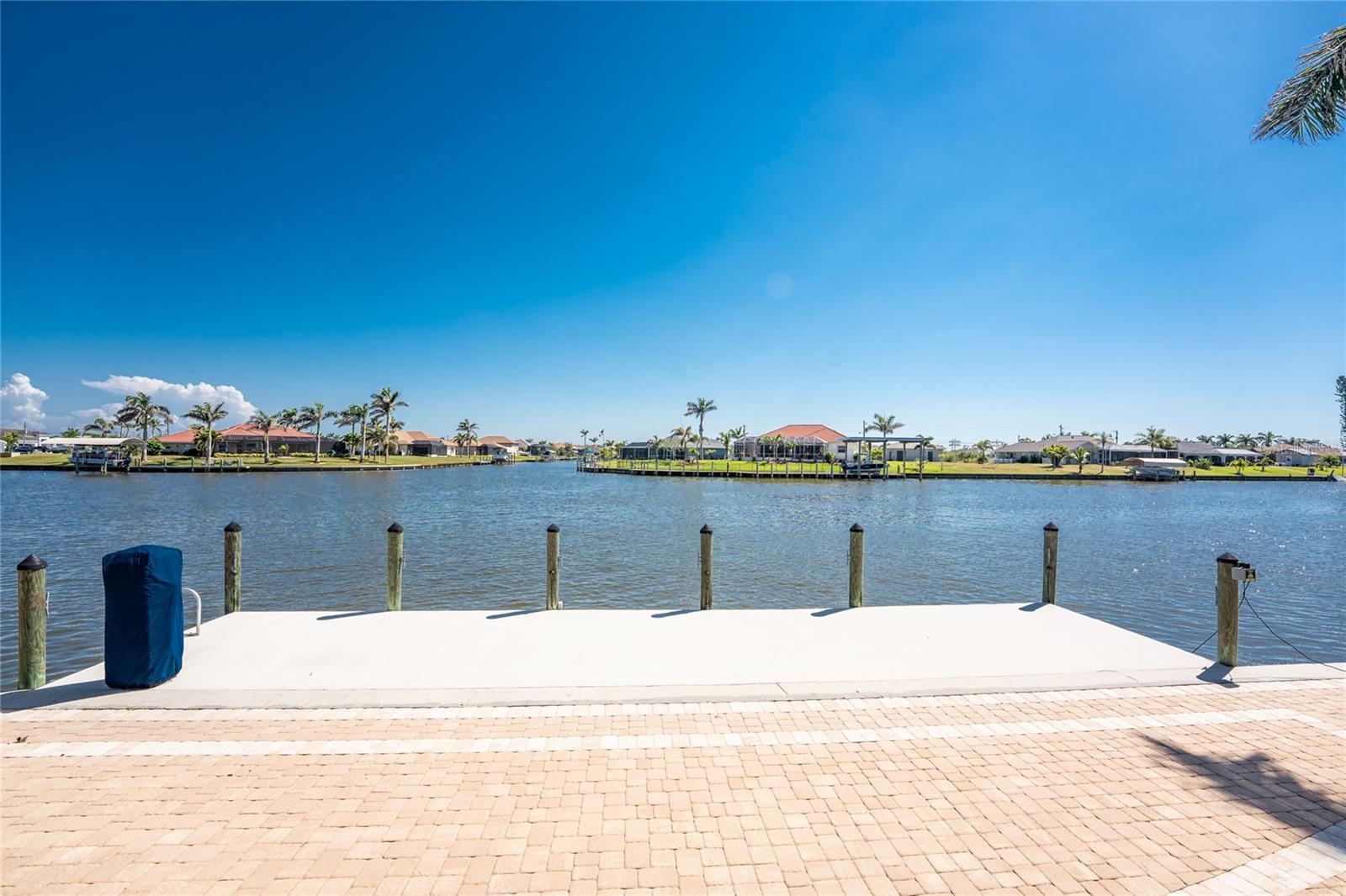 15762 AQUA CIR, PORT CHARLOTTE, FL, 33981