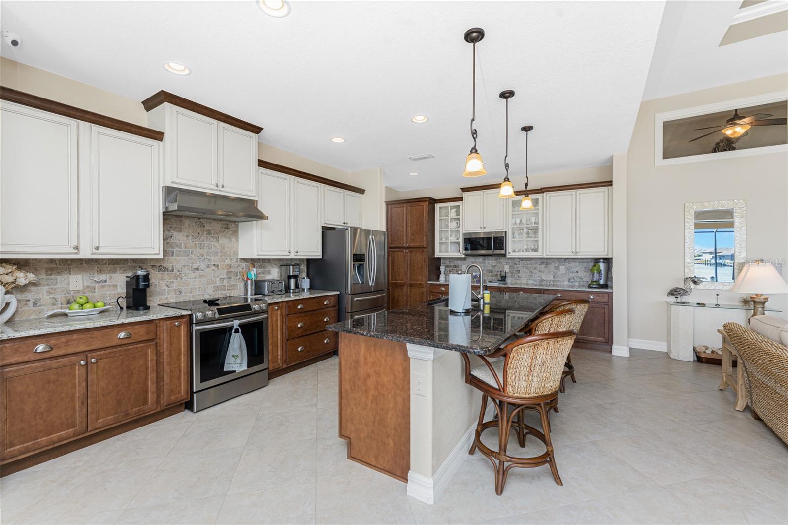 15762 AQUA CIR, PORT CHARLOTTE, FL, 33981