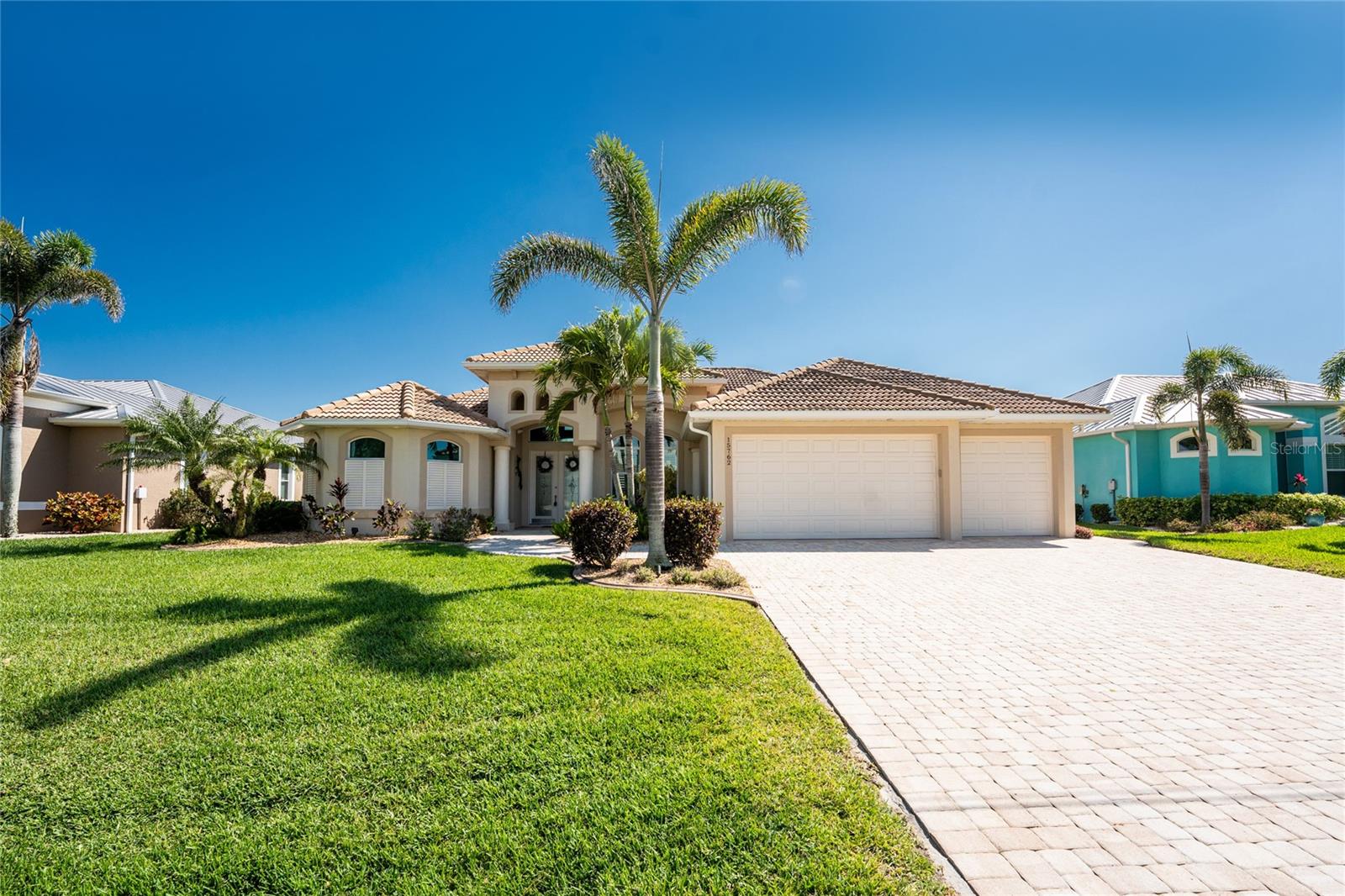 15762 AQUA CIR, PORT CHARLOTTE, FL, 33981