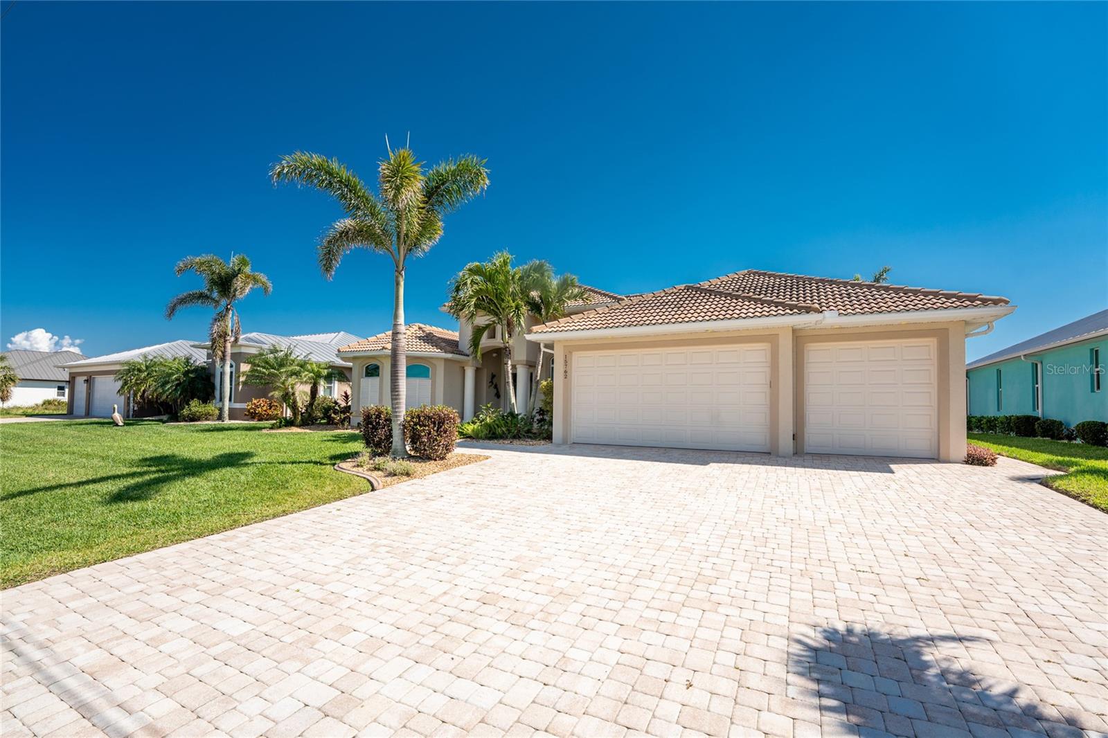 15762 AQUA CIR, PORT CHARLOTTE, FL, 33981