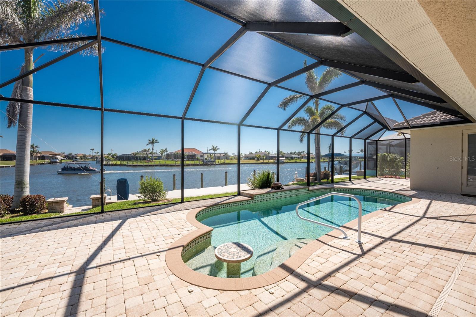 15762 AQUA CIR, PORT CHARLOTTE, FL, 33981